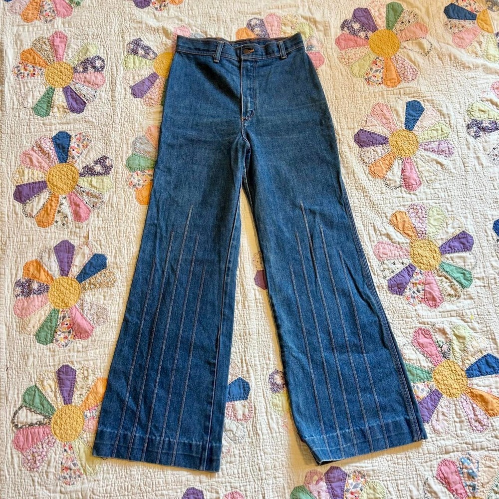 Vintage 1970s wrangler dark wash flared high rise bell bottom jeans